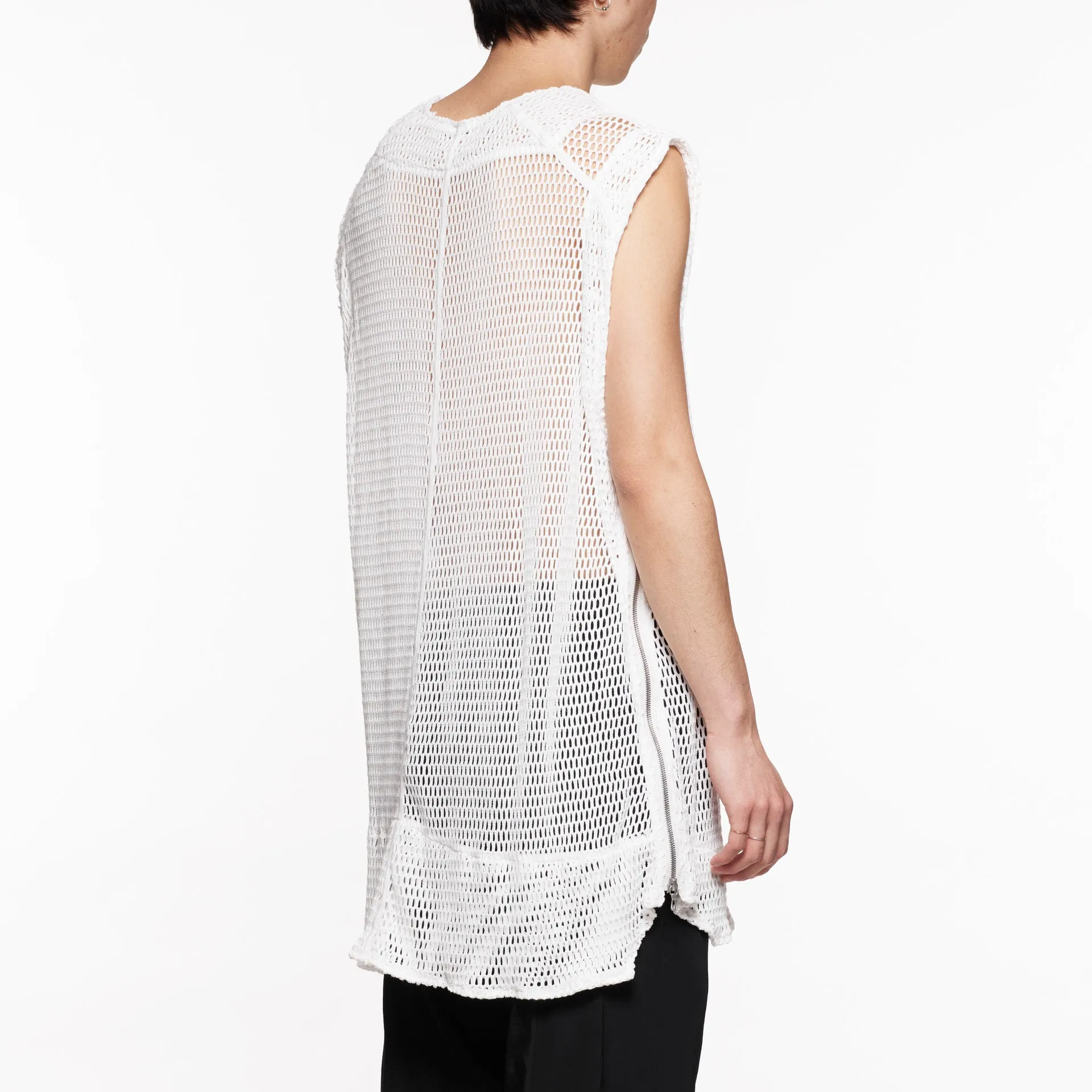 818KNM6 White / Mesh Seamed Vest