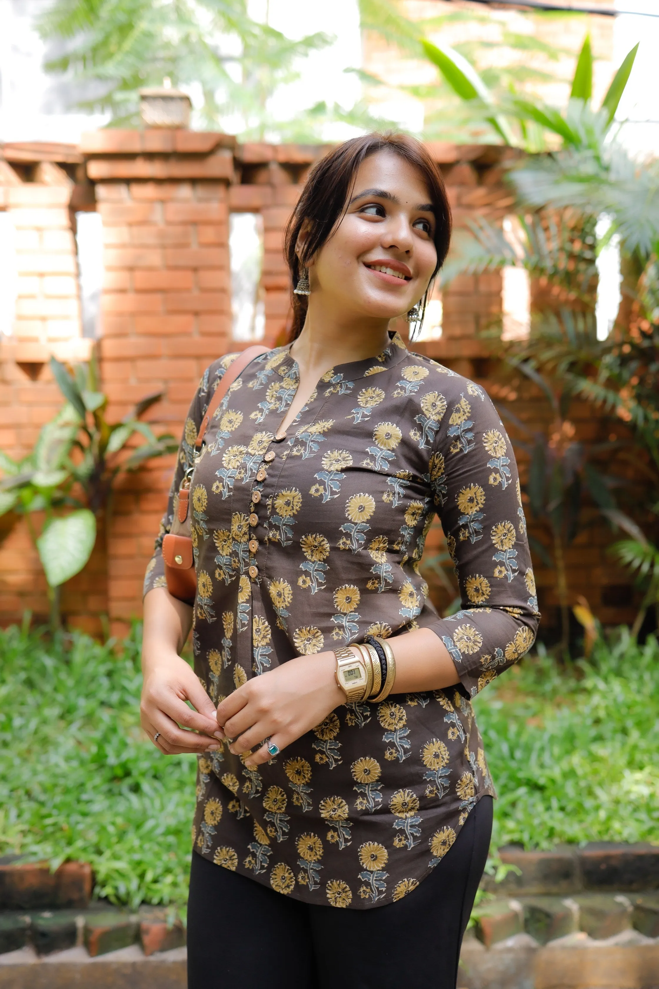 Short Kurti - 16 - Organic cotton short kurti in black with buttons
