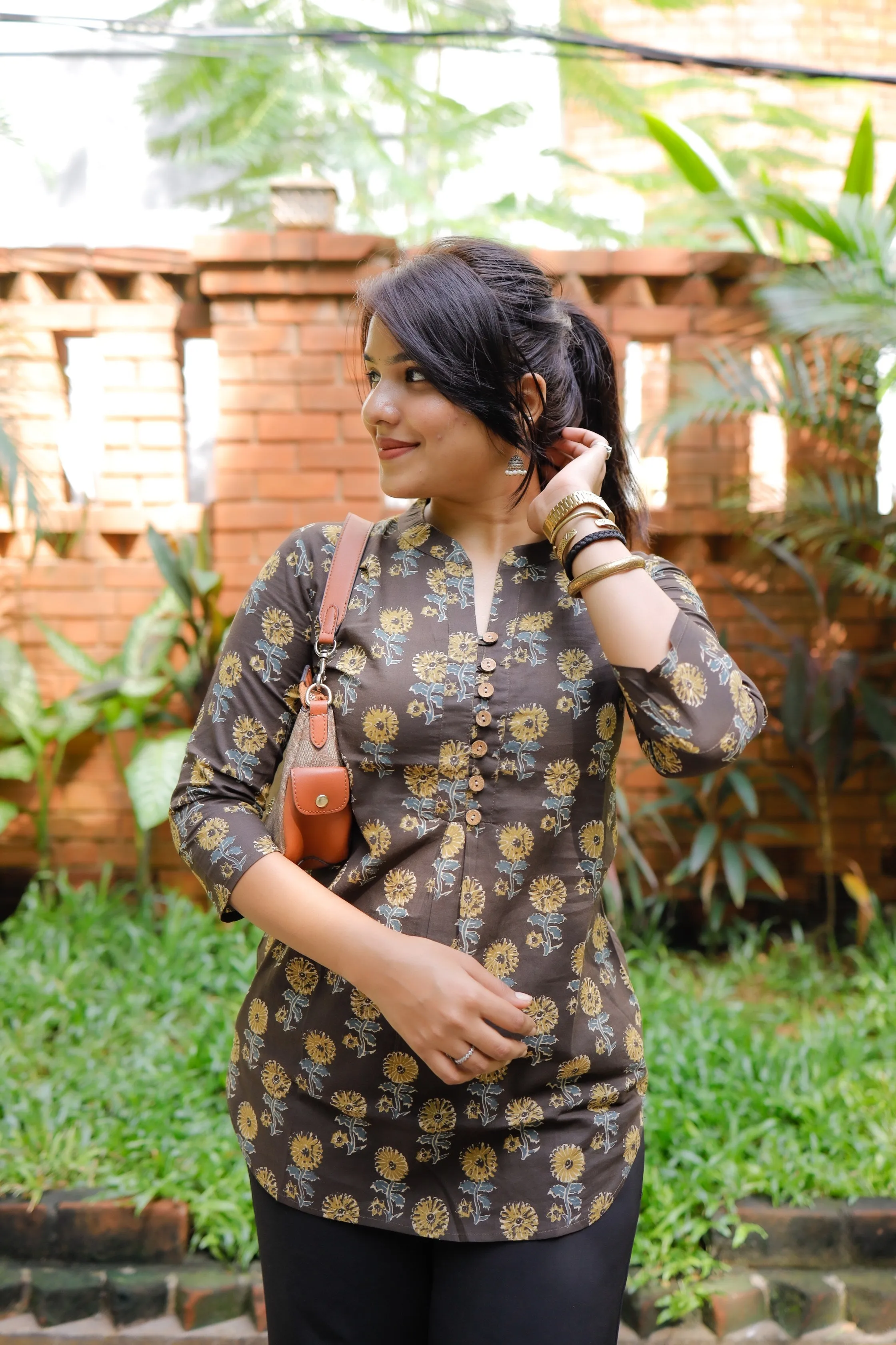 Short Kurti - 16 - Organic cotton short kurti in black with buttons