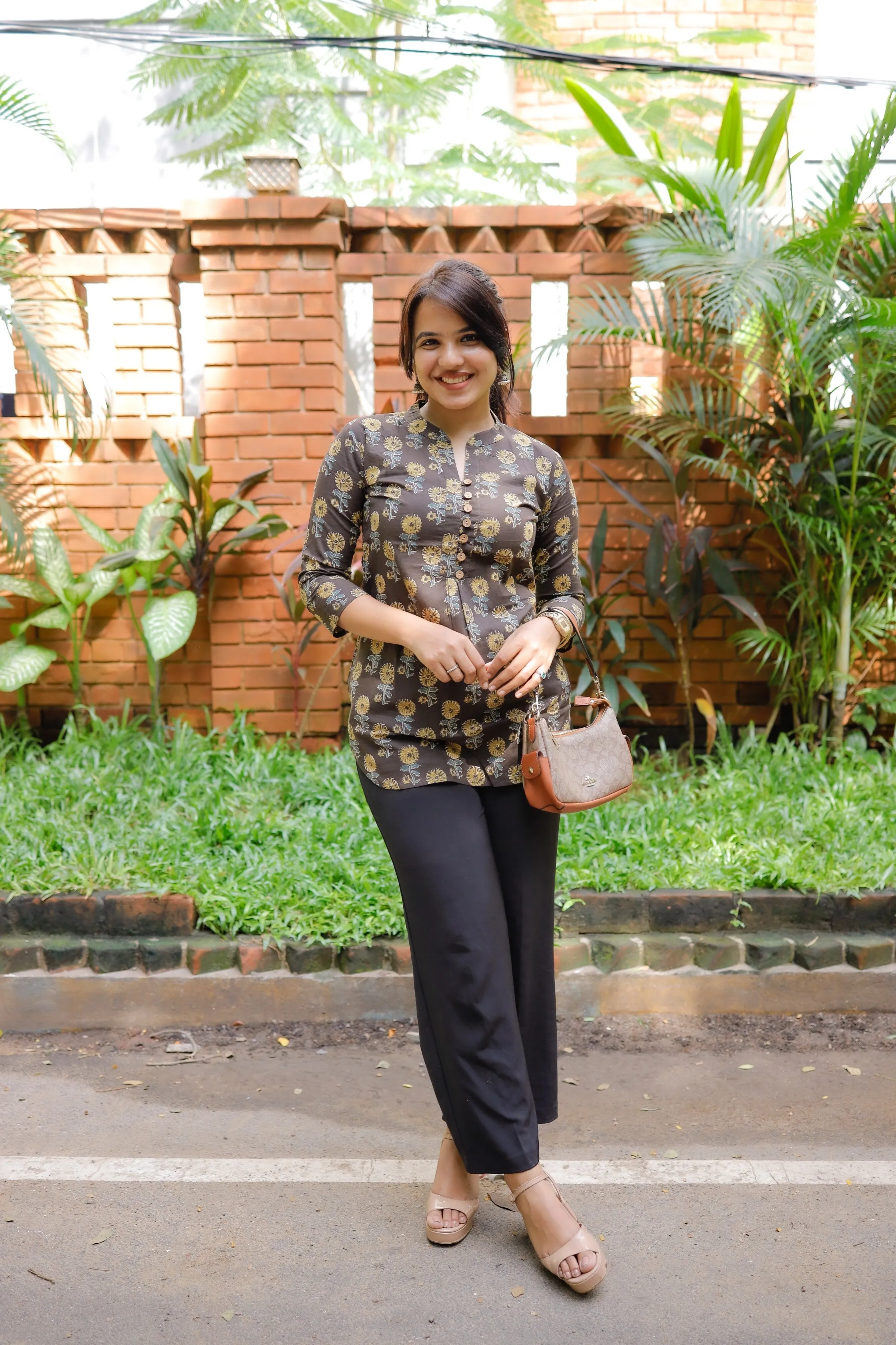 Short Kurti - 16 - Organic cotton short kurti in black with buttons